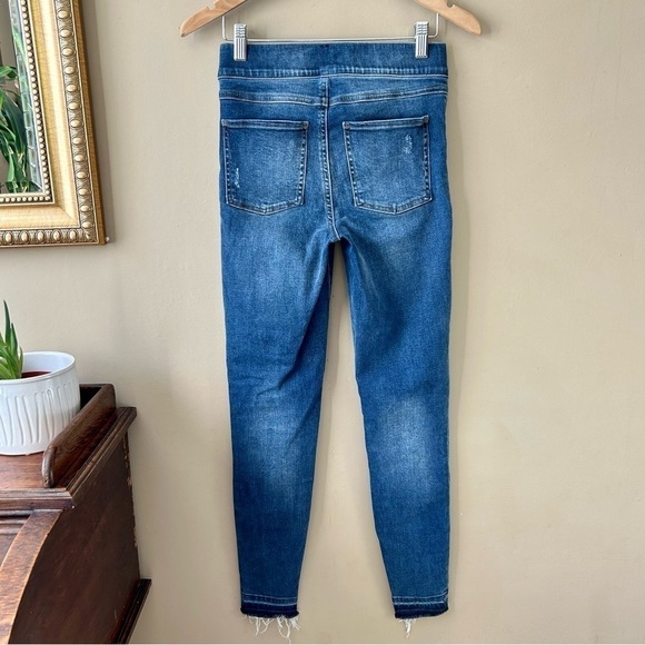 SPANX Jean-ish Leggings Skinny Jeans Distressed Released Raw Fray Hem Size Small - Picture 6 of 14